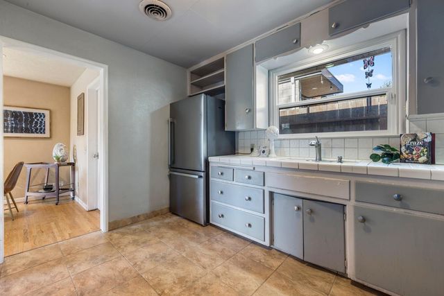 920 Hackberry, Modesto, CA 95350