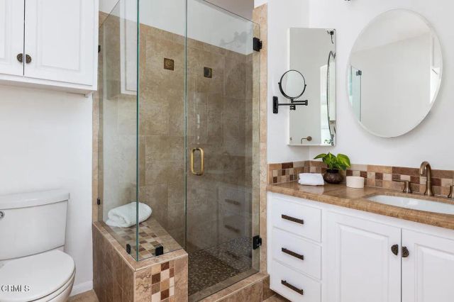 900 Dolores Drive, Altadena, CA 91001