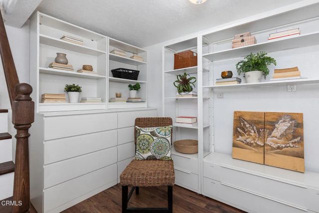 900 Dolores Drive, Altadena, CA 91001