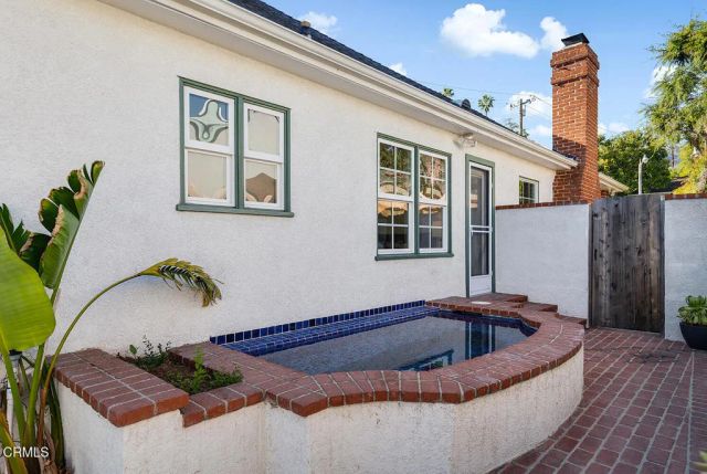 900 Dolores Drive, Altadena, CA 91001