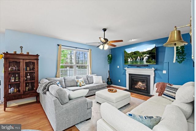 6142 SCHOONER CIR, King George, VA 22485