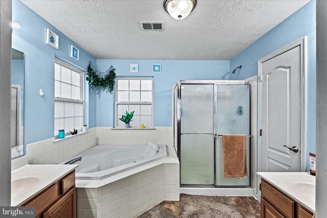 6142 SCHOONER CIR, King George, VA 22485