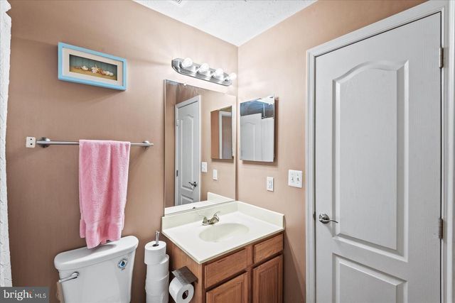 6142 SCHOONER CIR, King George, VA 22485