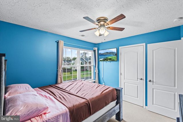 6142 SCHOONER CIR, King George, VA 22485