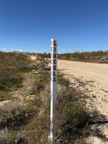 3186 686 Perkins Ave, California City, CA 93505