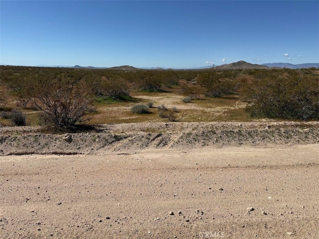 3186 686 Perkins Ave, California City, CA 93505