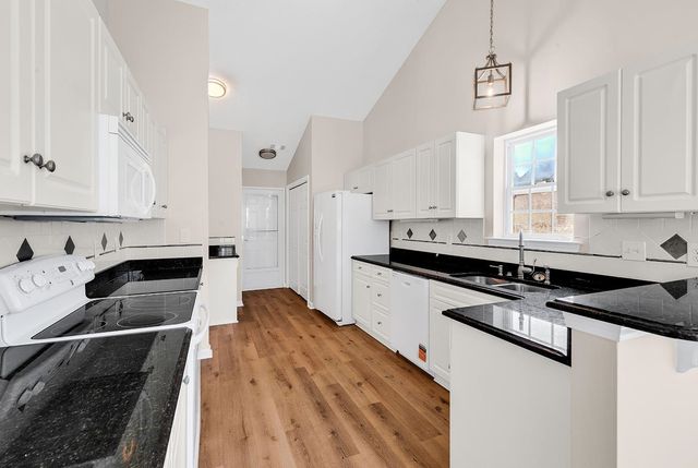 336 Lynco Ln., Surfside Beach, SC 29575
