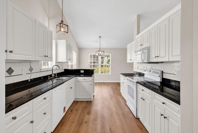 336 Lynco Ln., Surfside Beach, SC 29575