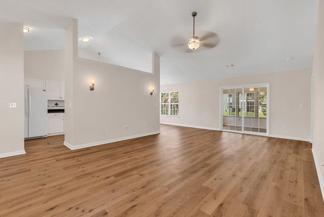 336 Lynco Ln., Surfside Beach, SC 29575