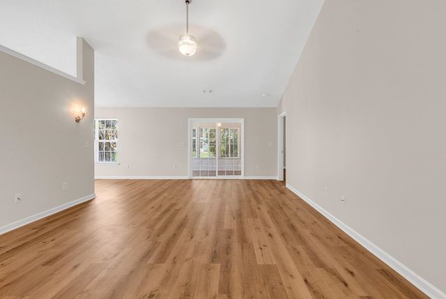 336 Lynco Ln., Surfside Beach, SC 29575