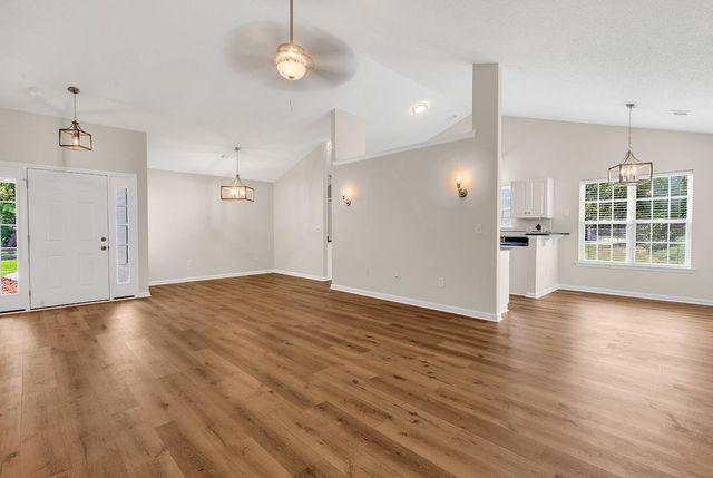 336 Lynco Ln., Surfside Beach, SC 29575