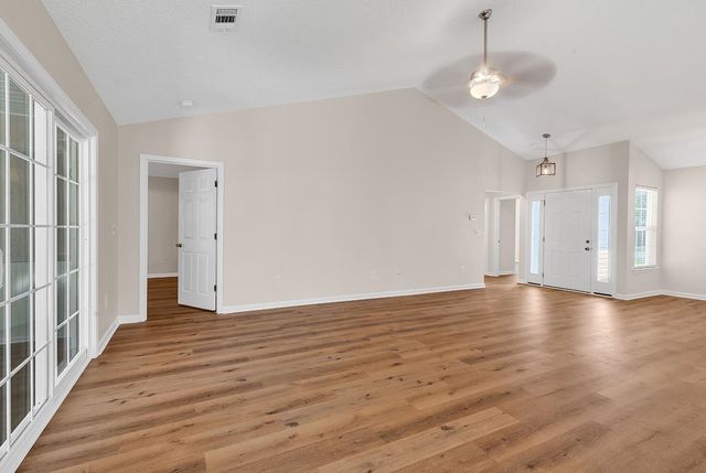 336 Lynco Ln., Surfside Beach, SC 29575