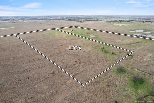 9117 Knob Hill, Perry, OK 73077