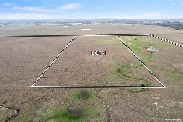 9117 Knob Hill, Perry, OK 73077