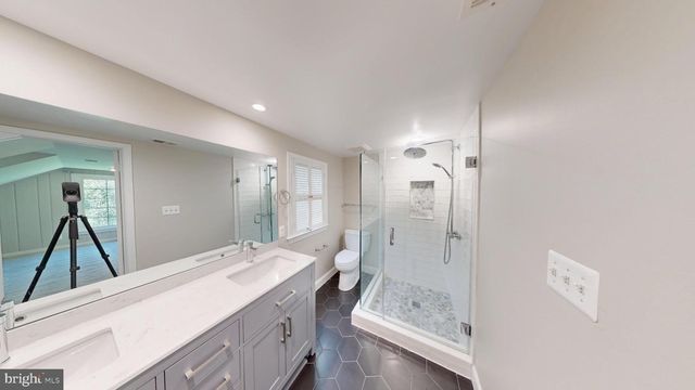 7309 RIVER RD, Bethesda, MD 20817