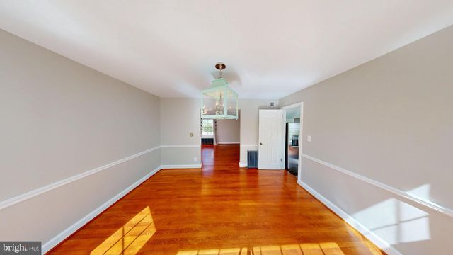 7309 RIVER RD, Bethesda, MD 20817