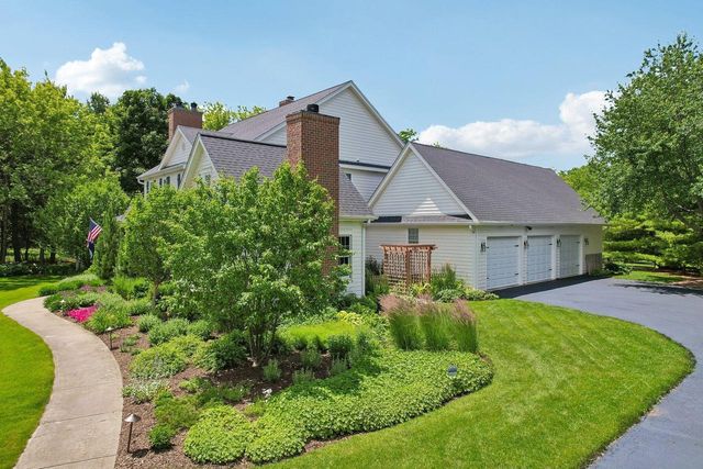 191 Fieldstone ROAD, Delafield, WI 53018