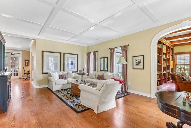 191 Fieldstone ROAD, Delafield, WI 53018
