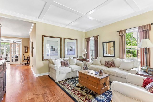 191 Fieldstone ROAD, Delafield, WI 53018