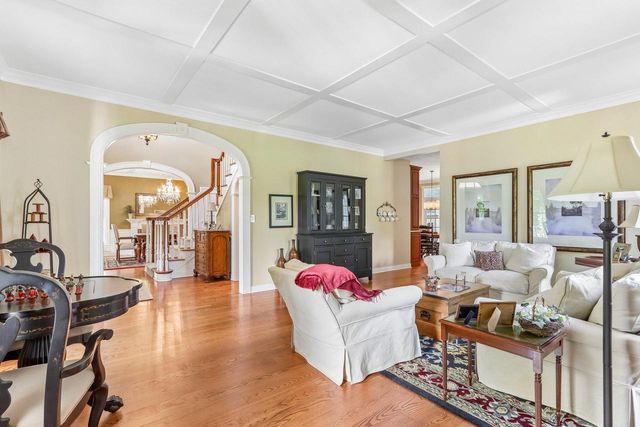 191 Fieldstone ROAD, Delafield, WI 53018