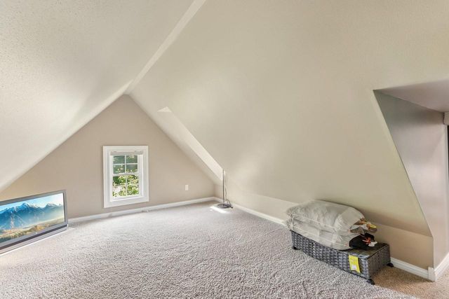 191 Fieldstone ROAD, Delafield, WI 53018