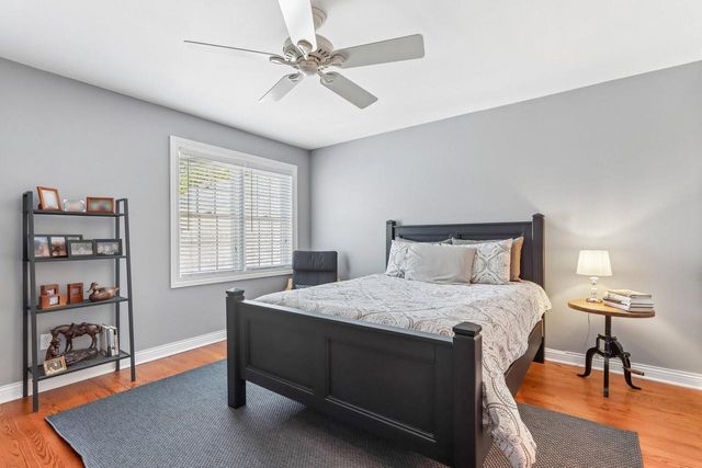 191 Fieldstone ROAD, Delafield, WI 53018