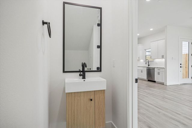 6642 Lozier Street, Houston, TX 77021