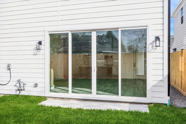 6642 Lozier Street, Houston, TX 77021