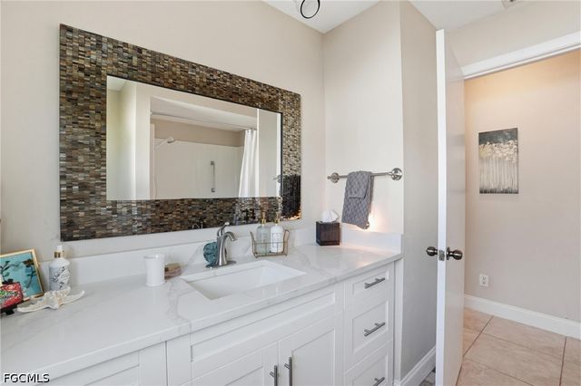 5205 Tiffany CT, Cape Coral, FL 33904