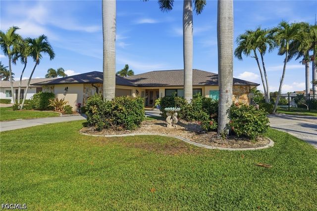5205 Tiffany CT, Cape Coral, FL 33904