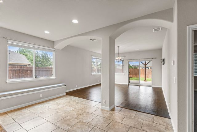 801 Oriel Circle, Fort Worth, TX 76036
