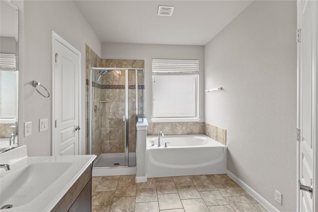 801 Oriel Circle, Fort Worth, TX 76036