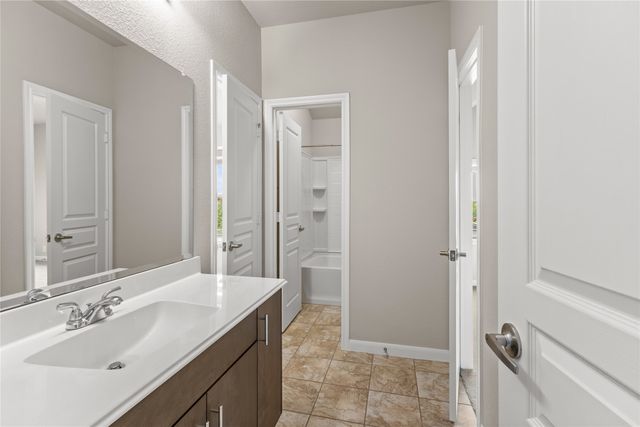 801 Oriel Circle, Fort Worth, TX 76036