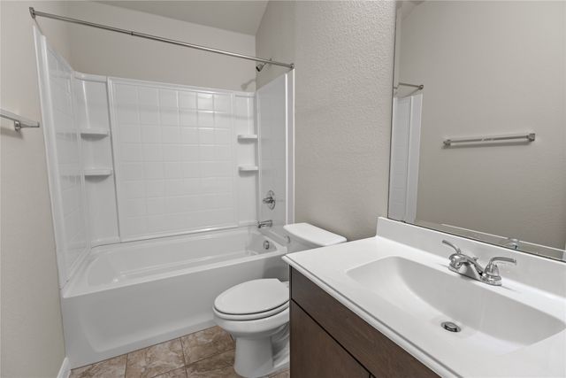 801 Oriel Circle, Fort Worth, TX 76036