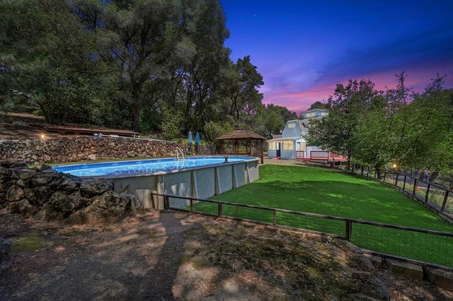 2100 Stardome Ln, Cool, CA 95614