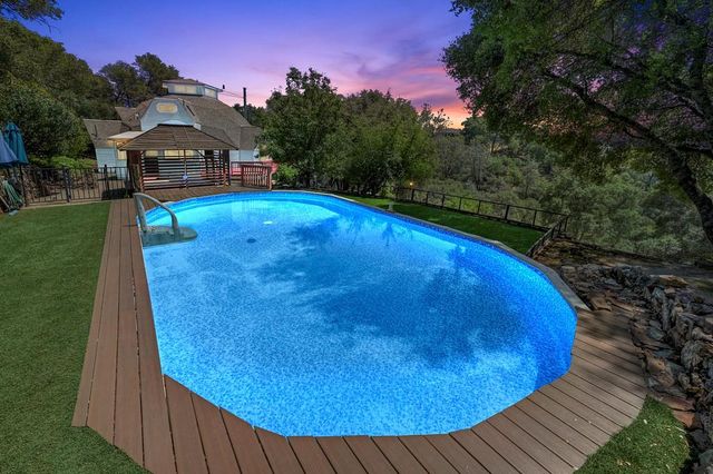2100 Stardome Ln, Cool, CA 95614