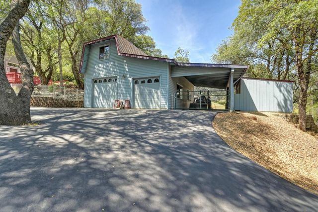 2100 Stardome Ln, Cool, CA 95614