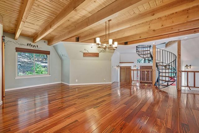 2100 Stardome Ln, Cool, CA 95614