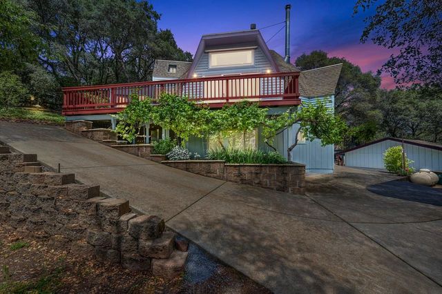 2100 Stardome Ln, Cool, CA 95614