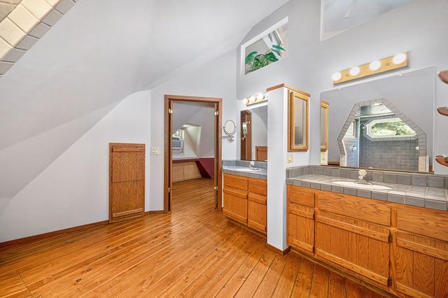 2100 Stardome Ln, Cool, CA 95614