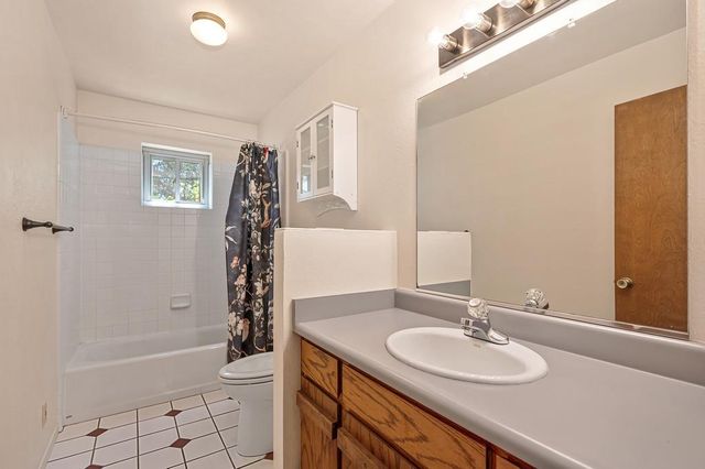 2100 Stardome Ln, Cool, CA 95614