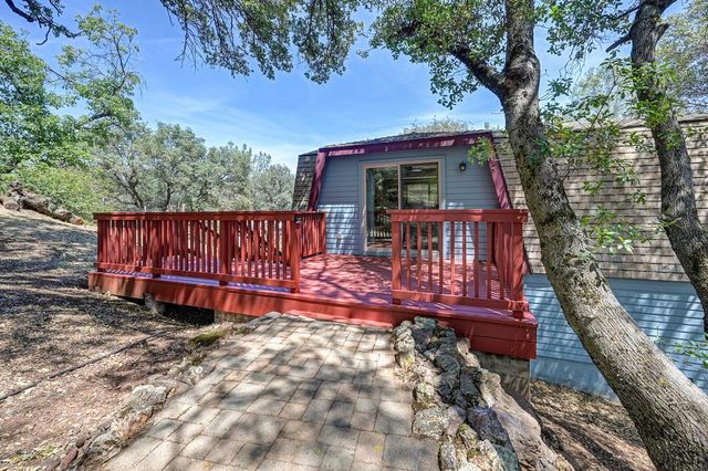 2100 Stardome Ln, Cool, CA 95614