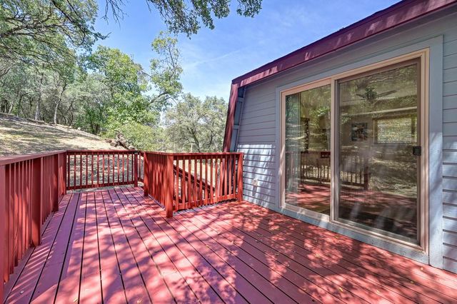 2100 Stardome Ln, Cool, CA 95614