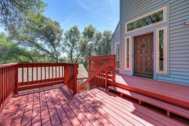 2100 Stardome Ln, Cool, CA 95614