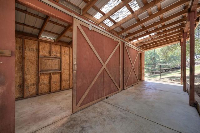 2100 Stardome Ln, Cool, CA 95614