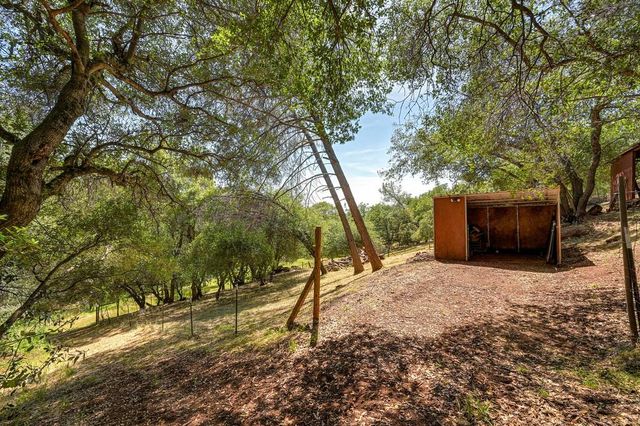 2100 Stardome Ln, Cool, CA 95614