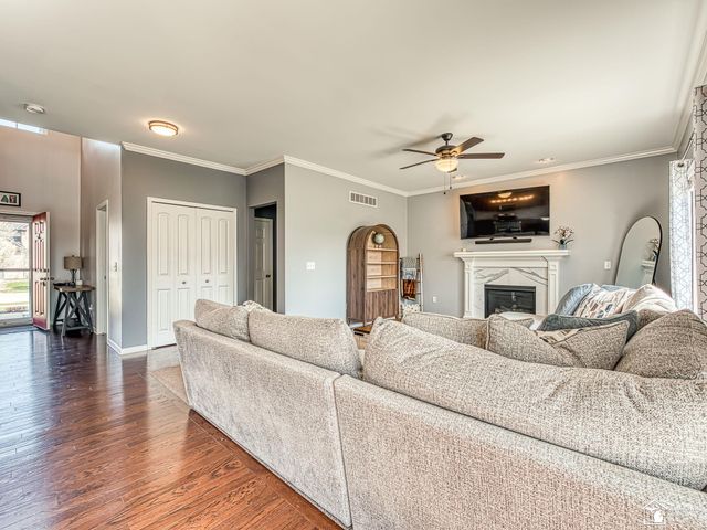 691 Foxworth Street, Dundee, MI 48131