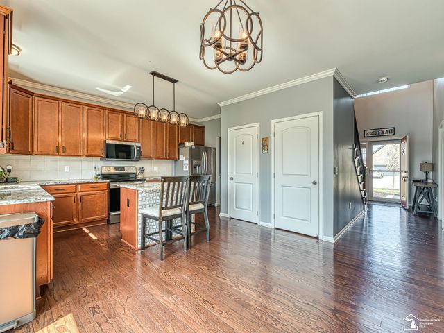 691 Foxworth Street, Dundee, MI 48131