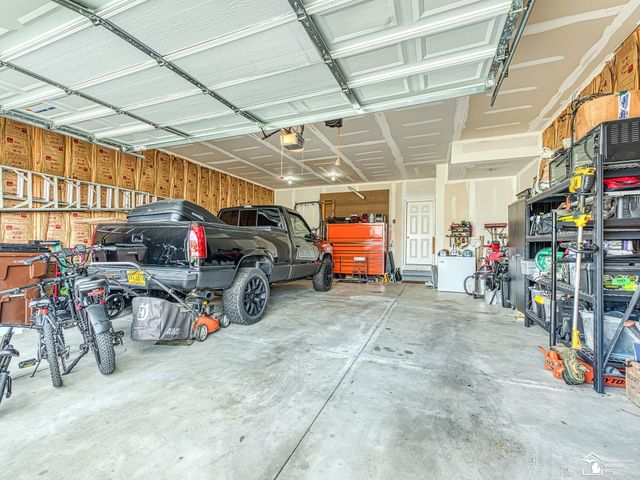 691 Foxworth Street, Dundee, MI 48131