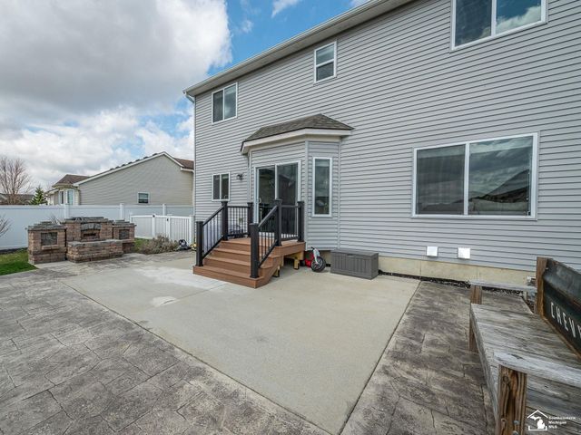 691 Foxworth Street, Dundee, MI 48131